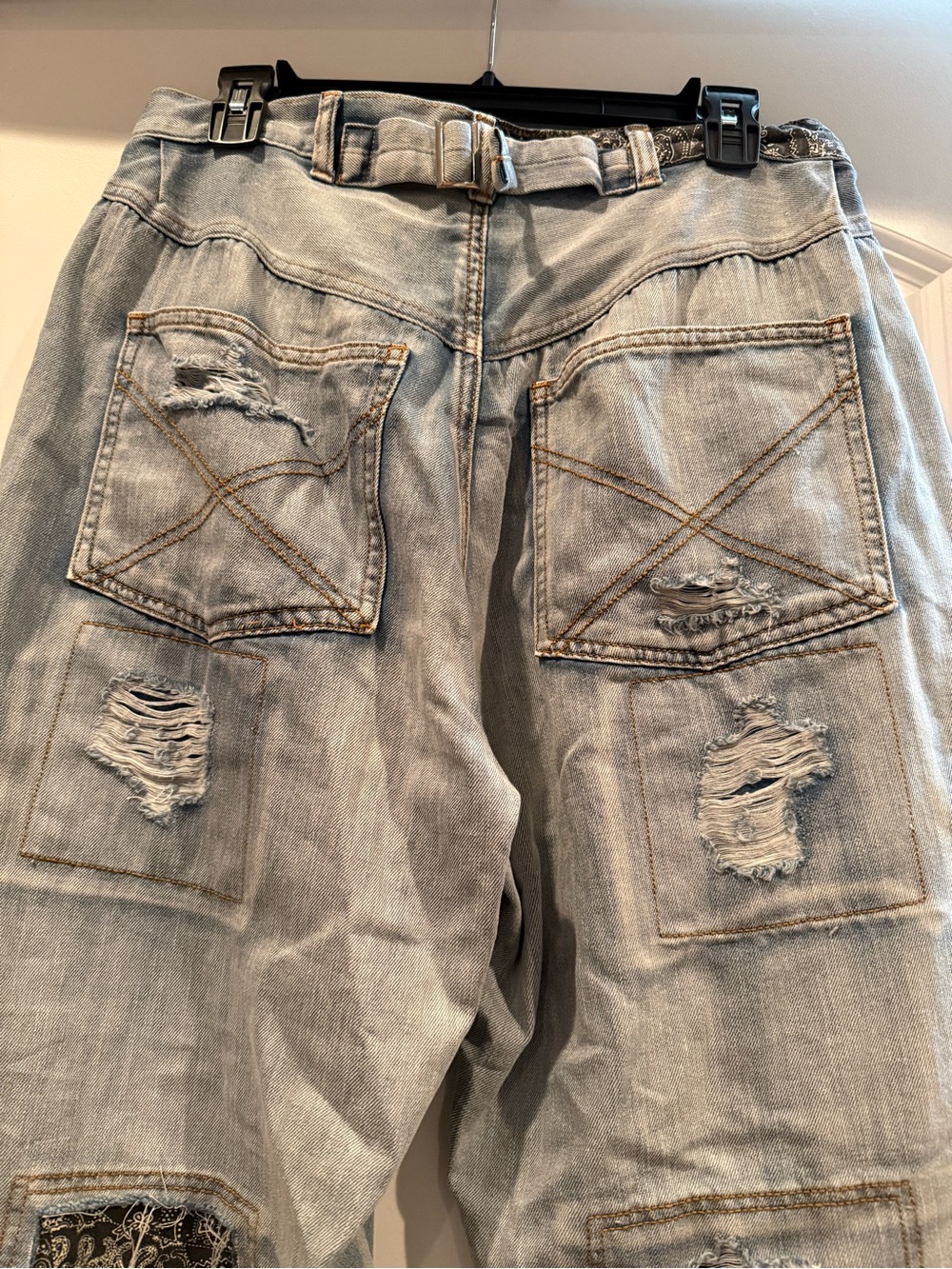 POL Light Blue Denim Jeans with Paisley Waistband Detail - Picture 4 of 5